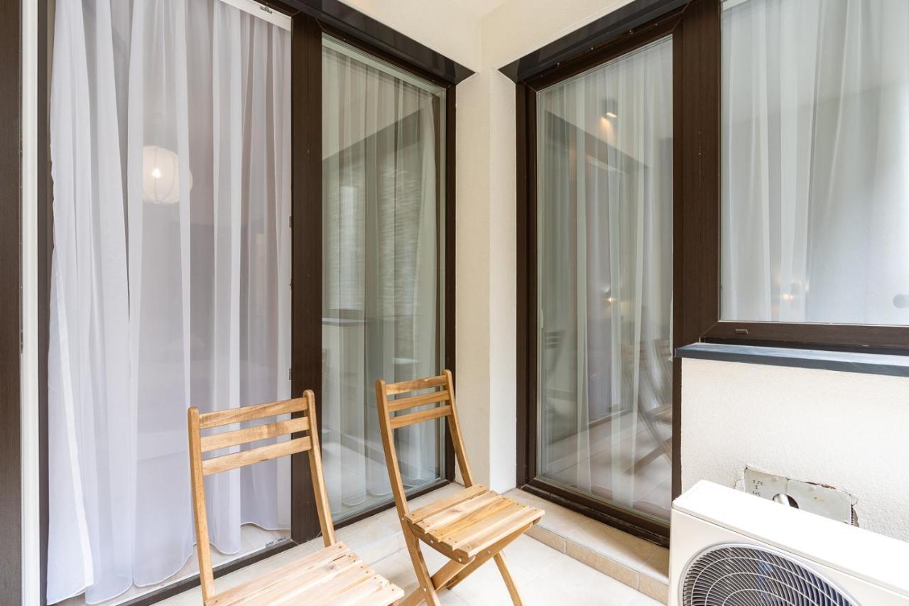 Modern & Newly Built Apartment With Private Garage Budapeste Exterior foto