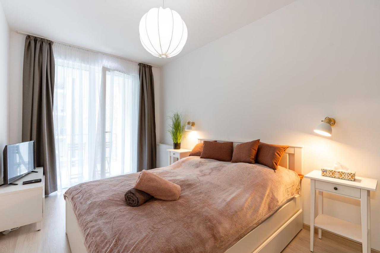 Modern & Newly Built Apartment With Private Garage Budapeste Exterior foto